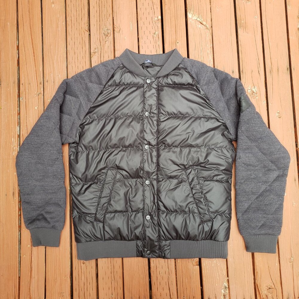 The North Face Men's Gray & Black Quilted & Puffy Looking Down Jacket - Large